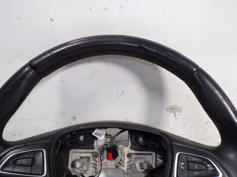 Recambio de volante para ford focus lim. 1.6 tdci cat referencia OEM IAM 2014556  