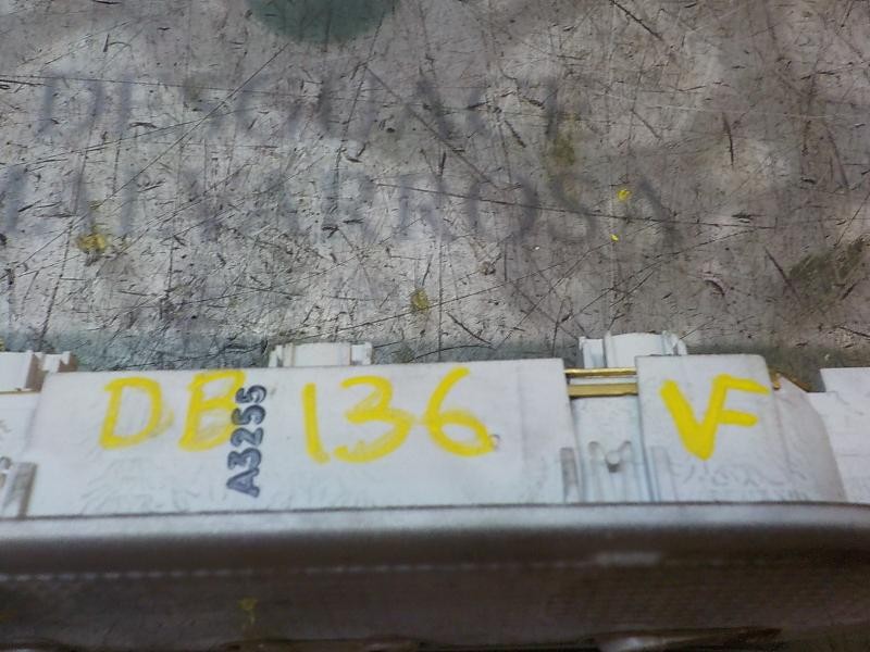 Recambio de piloto interior para nissan nv 200 (m20) 1.5 dci cat referencia OEM IAM 26430BC00B  