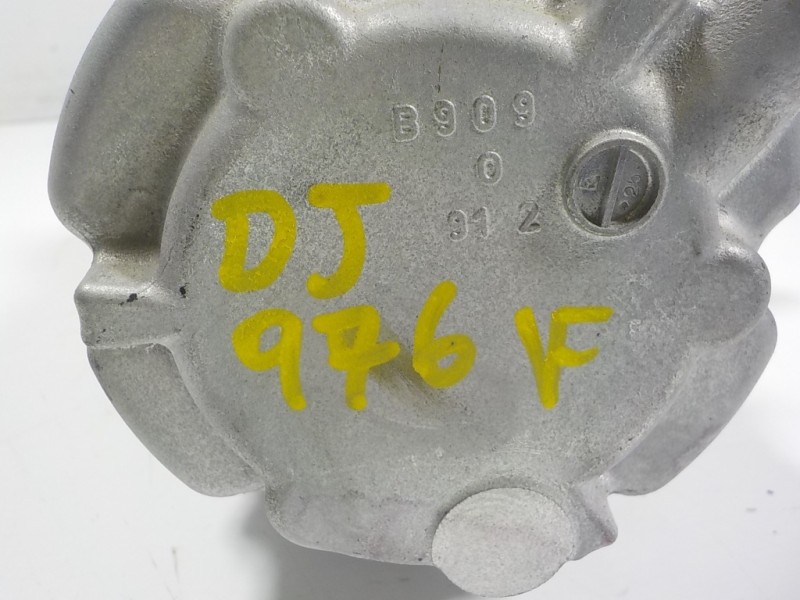 Recambio de compresor aire acondicionado para toyota rav4 hybrid fwd referencia OEM IAM 8837033051 0424001103 