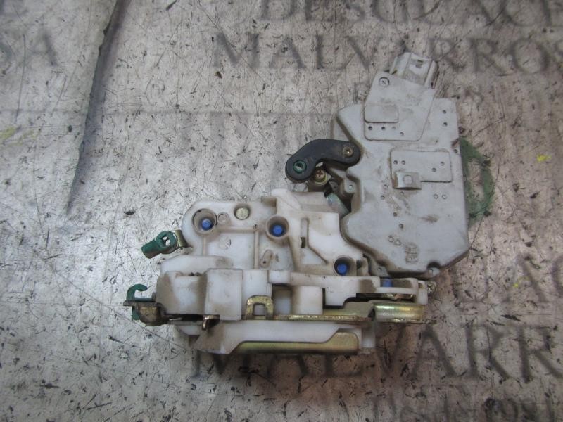 Recambio de cerradura puerta delantera derecha para nissan primera berlina (p11) comfort referencia OEM IAM   