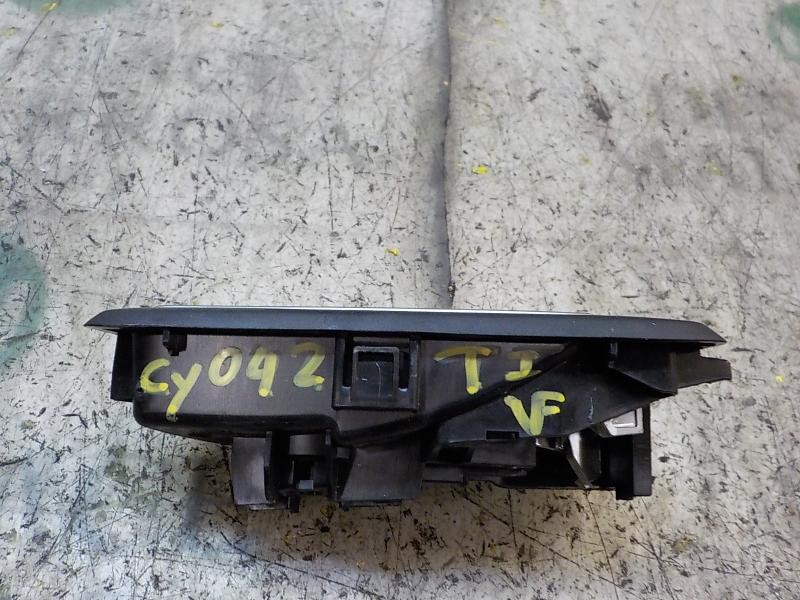 Recambio de maneta interior trasera izquierda para ford ecosport trend referencia OEM IAM 1835966  