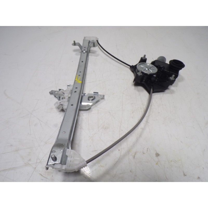 Recambio de elevalunas trasero izquierdo para toyota rav4 hybrid fwd referencia OEM IAM 6980442062 8572042140 