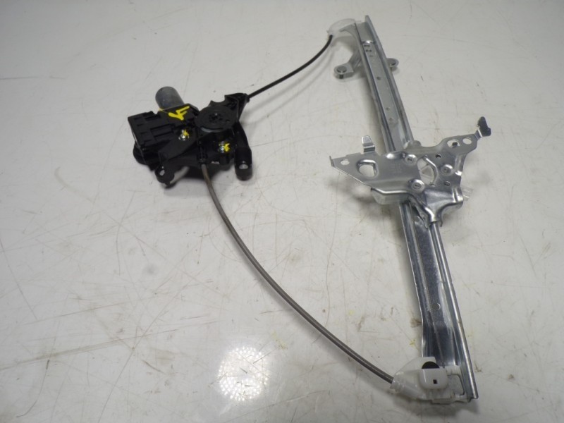 Recambio de elevalunas trasero izquierdo para toyota rav4 hybrid fwd referencia OEM IAM 6980442062 8572042140 