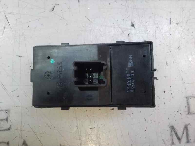 Recambio de mando elevalunas delantero izquierdo para opel astra j sports tourer excellence referencia OEM IAM 13305978  