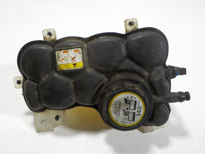 Recambio de deposito expansion para jaguar f-pace 3.0 v6 diesel cat referencia OEM IAM GX738A080AC YC158B099AA 