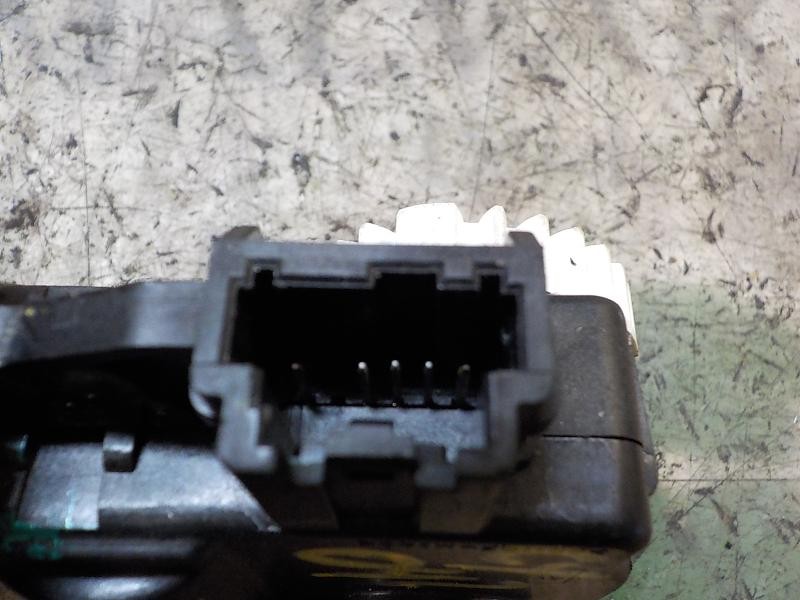 Recambio de motor electrico para ford ecosport trend referencia OEM IAM 2017774  