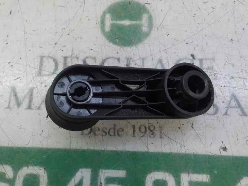 Recambio de maneta elevalunas trasera izquierda para opel astra j sports tourer excellence referencia OEM IAM 13288655  