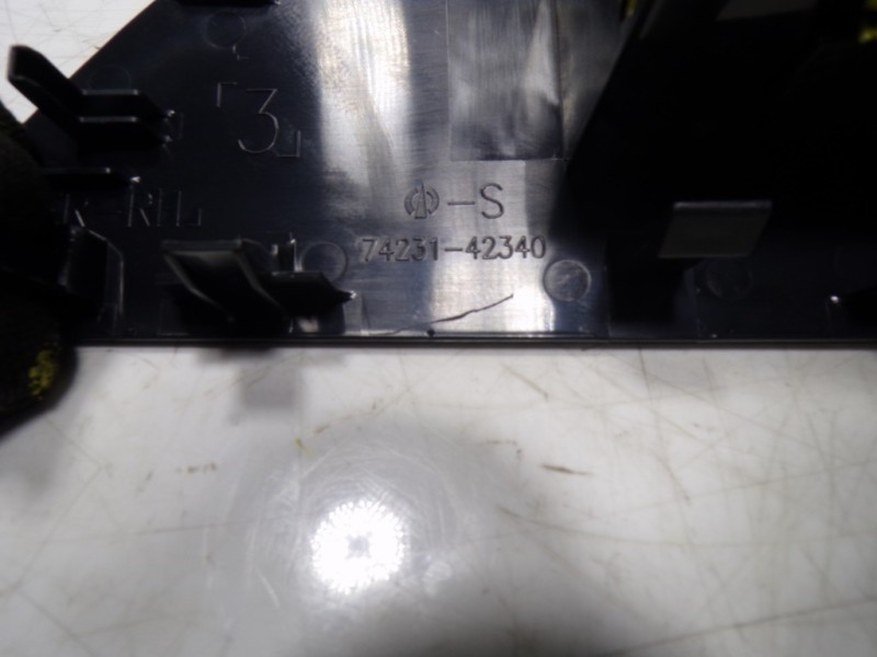 Recambio de mando elevalunas delantero derecho para toyota rav4 hybrid fwd referencia OEM IAM 8481012110 7423142340 