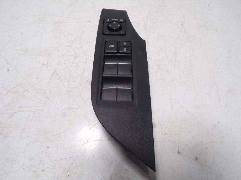 Recambio de mando elevalunas delantero izquierdo para toyota rav4 hybrid fwd referencia OEM IAM 8404042030 8404042030 8487242030