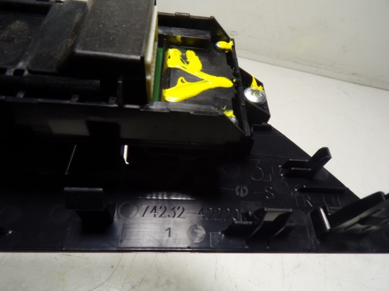 Recambio de mando elevalunas delantero izquierdo para toyota rav4 hybrid fwd referencia OEM IAM 8404042030 8404042030 8487242030