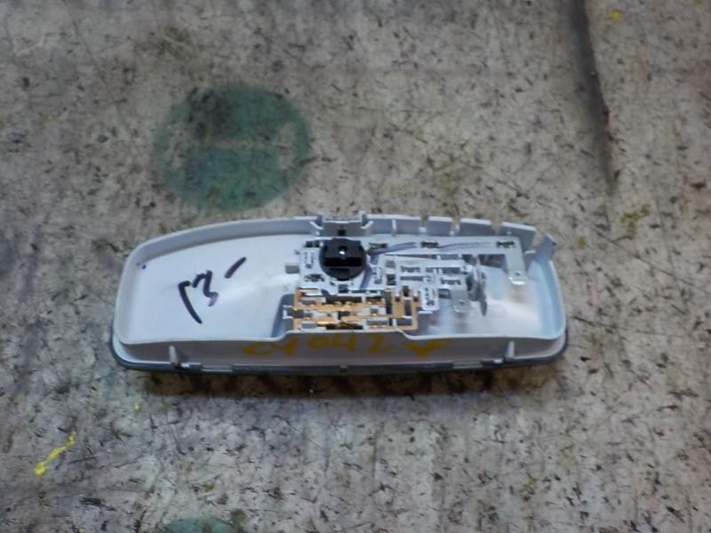 Recambio de piloto interior para ford ecosport trend referencia OEM IAM 1531183  