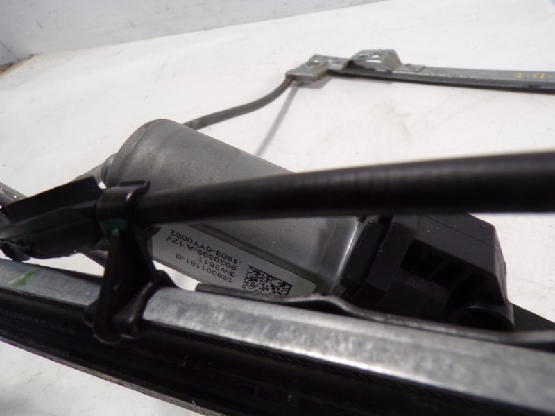 Recambio de elevalunas delantero izquierdo para nissan nv250 kastenwagen 1.5 dci cat referencia OEM IAM 807213441R 128001181B 