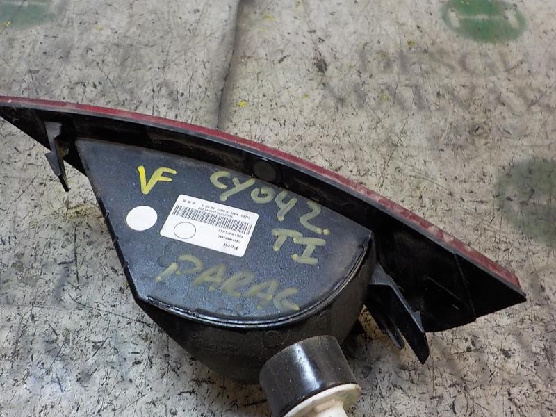 Recambio de piloto trasero antiniebla izquierdo para ford ecosport trend referencia OEM IAM 2013949  