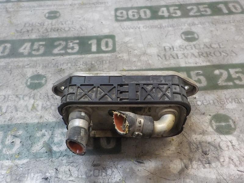 Recambio de enfriador aceite motor para volvo c70 cabriolet 2.4 cat referencia OEM IAM 31201909  