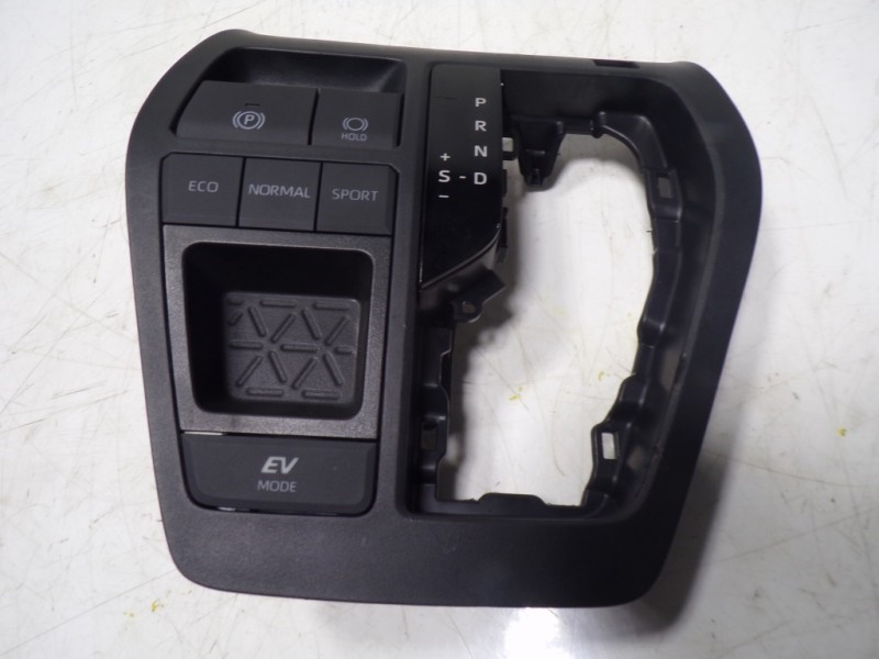 Recambio de mando multifuncion para toyota rav4 hybrid fwd referencia OEM IAM  75L55 