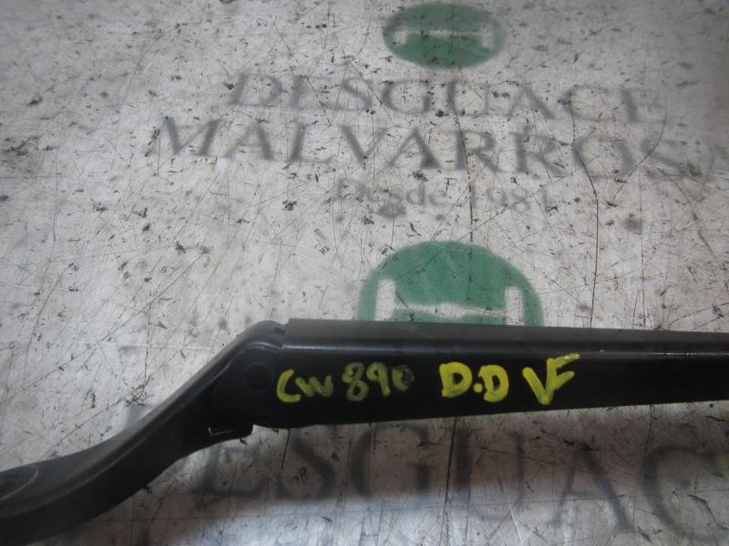 Recambio de brazo limpia delantero derecho para peugeot 207 xs pack referencia OEM IAM 6429AN  