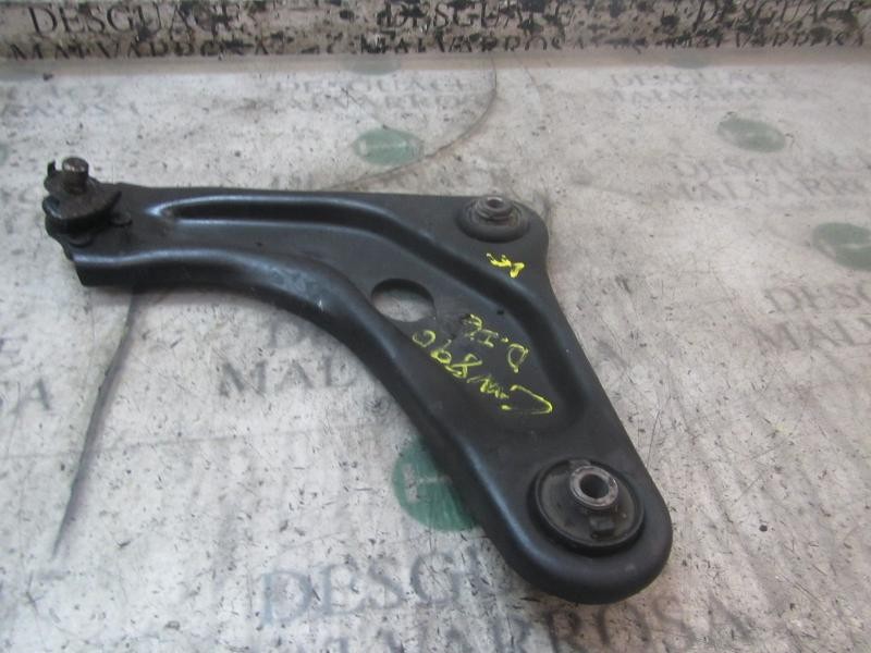 Recambio de brazo suspension inferior delantero izquierdo para peugeot 207 xs pack referencia OEM IAM 3520R7  