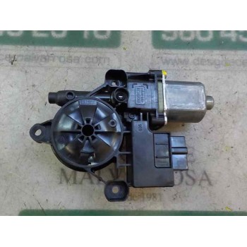 MOTOR ELEVALUNAS TRASERO DERECHO 5Q0959408 5Q0959812 0130822694