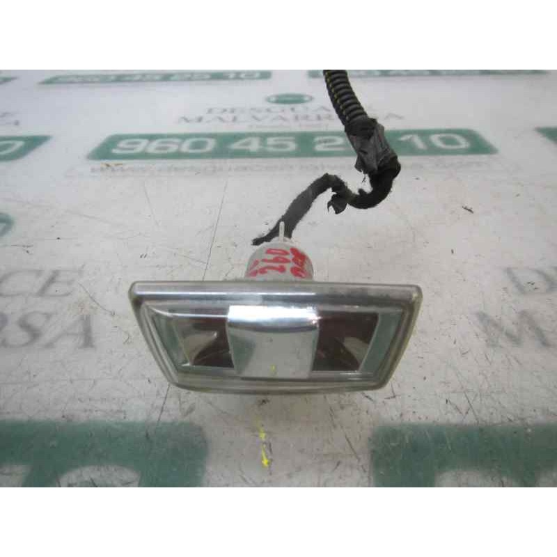 Recambio de piloto lateral derecho para opel insignia sports tourer 2.0 16v cdti referencia OEM IAM 13252456  