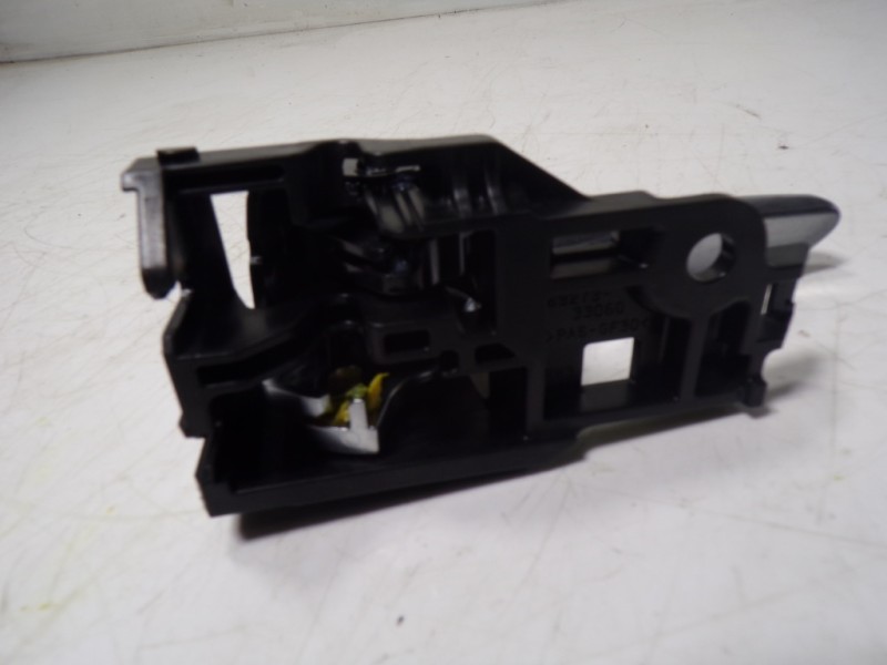Recambio de maneta interior trasera derecha para toyota rav4 hybrid fwd referencia OEM IAM 6920533140C0  