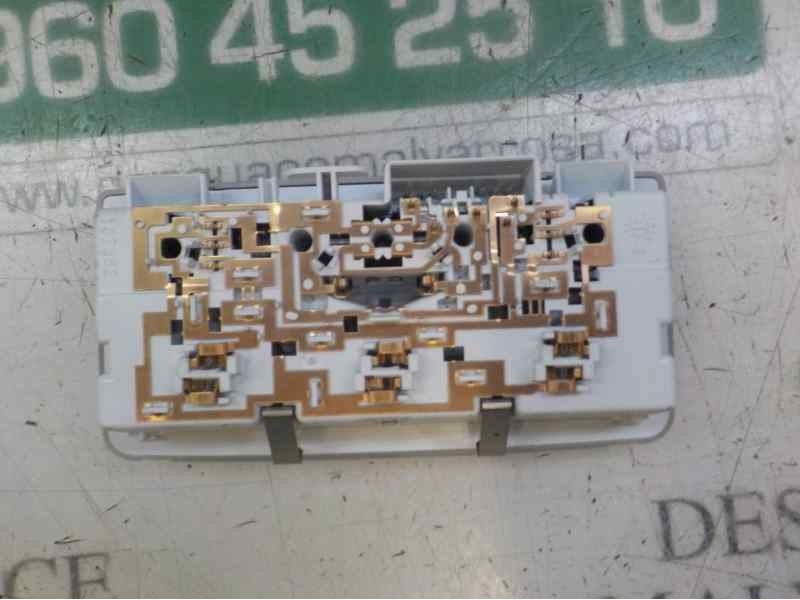 Recambio de piloto interior para opel astra j sports tourer excellence referencia OEM IAM 22774329  