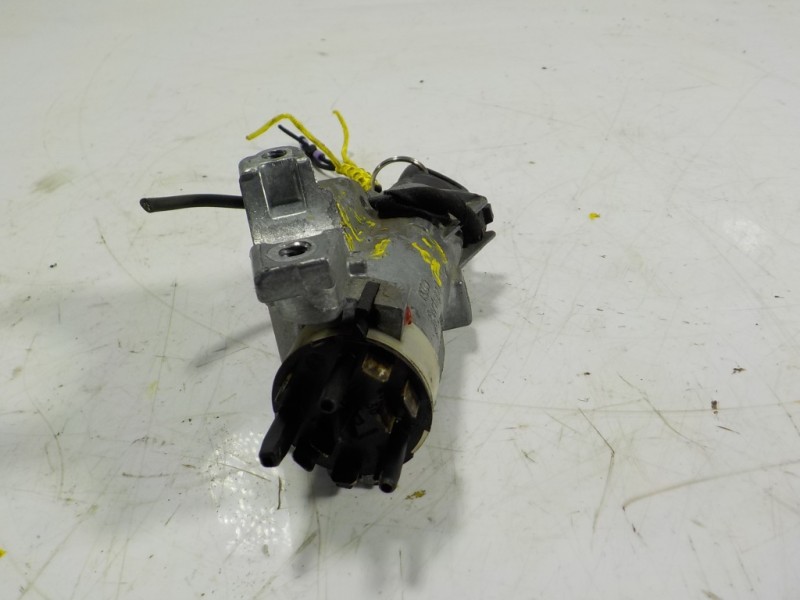 Recambio de antirrobo para audi a4 berlina (b5) 1.9 tdi referencia OEM IAM   