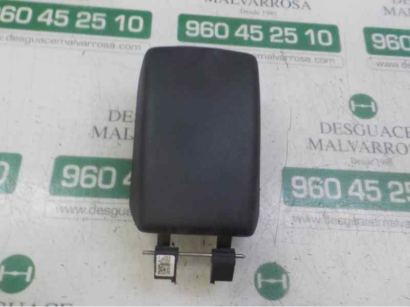 Recambio de apoyabrazos central para opel astra j sports tourer excellence referencia OEM IAM 13365302 W200329800 W200329800