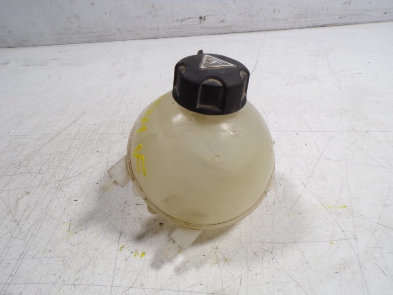 Recambio de deposito expansion para citroën berlingo cuadro 1.6 hdi fap referencia OEM IAM 1323X6 9681527680002 