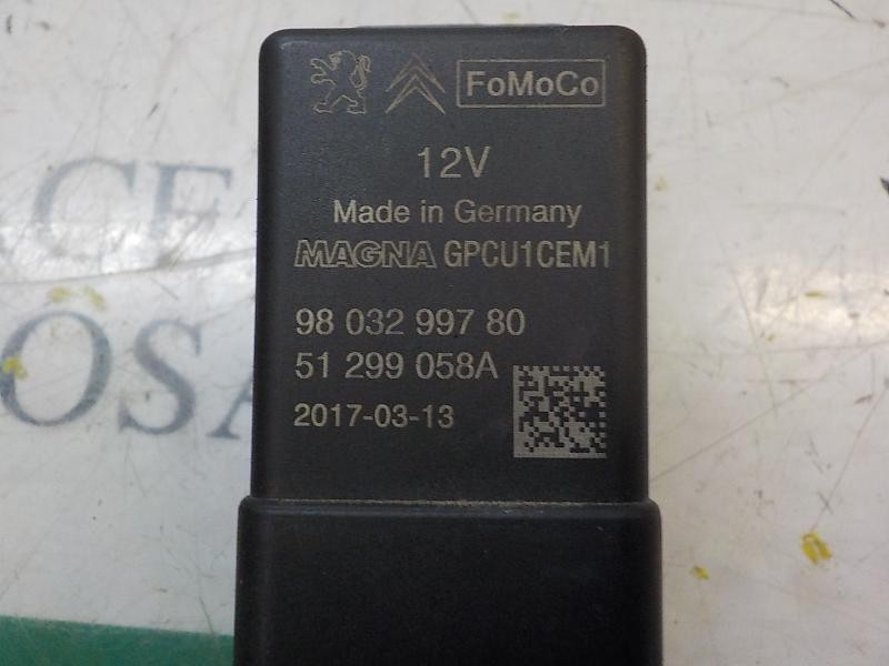 Recambio de caja precalentamiento para citroën c4 lim. feel edition referencia OEM IAM 9803299780 9803299780 