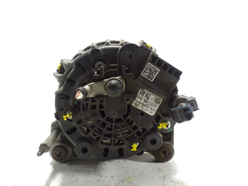 Recambio de alternador para seat ibiza st (6p8) 1.4 tdi referencia OEM IAM 04B903023B 04B903023B 