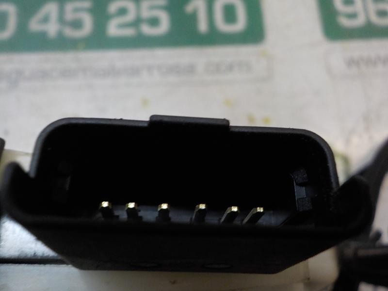 Recambio de cerradura puerta trasera izquierda para citroën c4 lim. feel edition referencia OEM IAM 9137W1 9685351980 