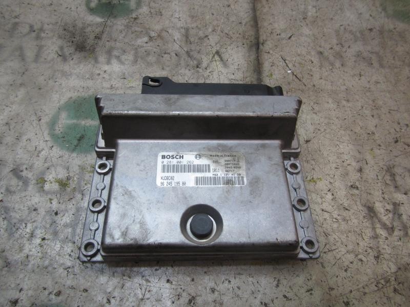 Recambio de centralita motor uce para citroën xantia berlina 1.9 td sx referencia OEM IAM   