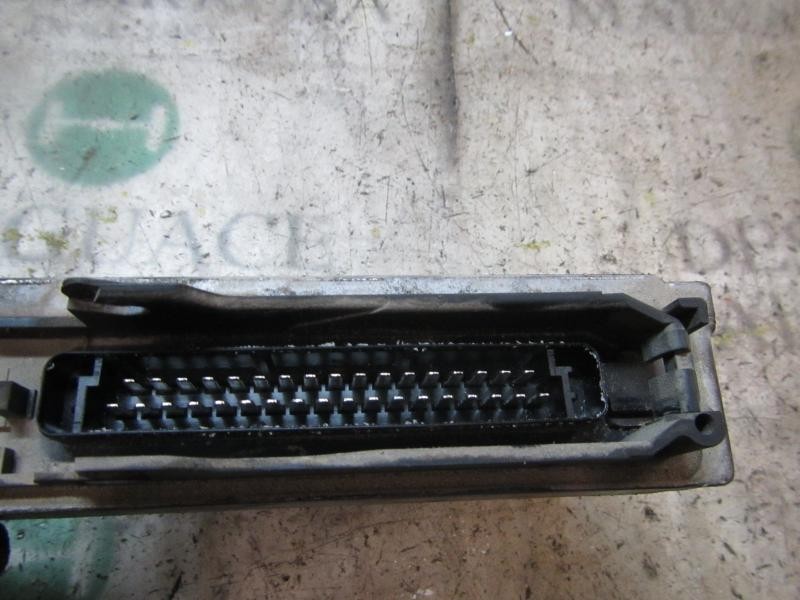 Recambio de centralita motor uce para citroën xantia berlina 1.9 td sx referencia OEM IAM   