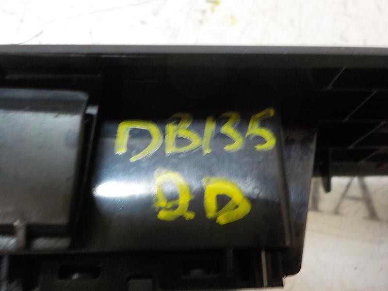 Recambio de mando elevalunas delantero derecho para citroën c4 lim. feel edition referencia OEM IAM 6490JY  