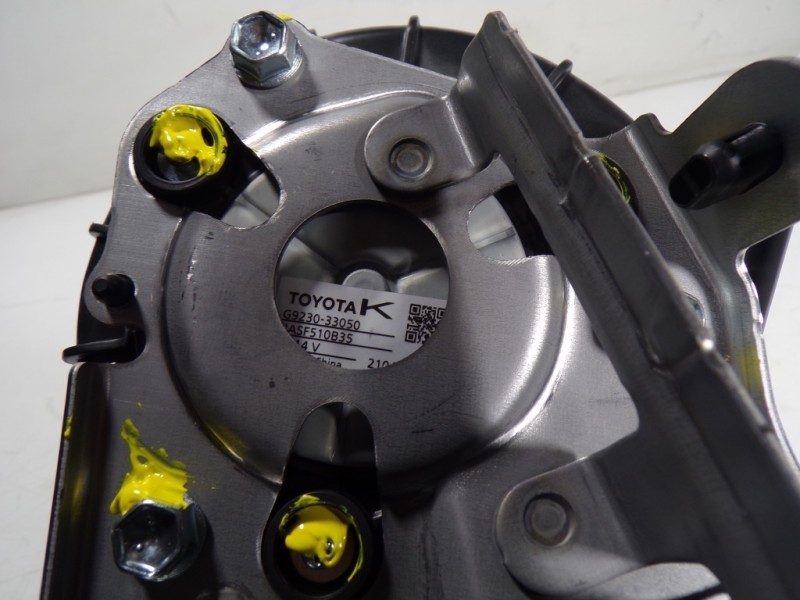 Recambio de motor calefaccion para toyota rav4 hybrid fwd referencia OEM IAM G923033050 G923033050 