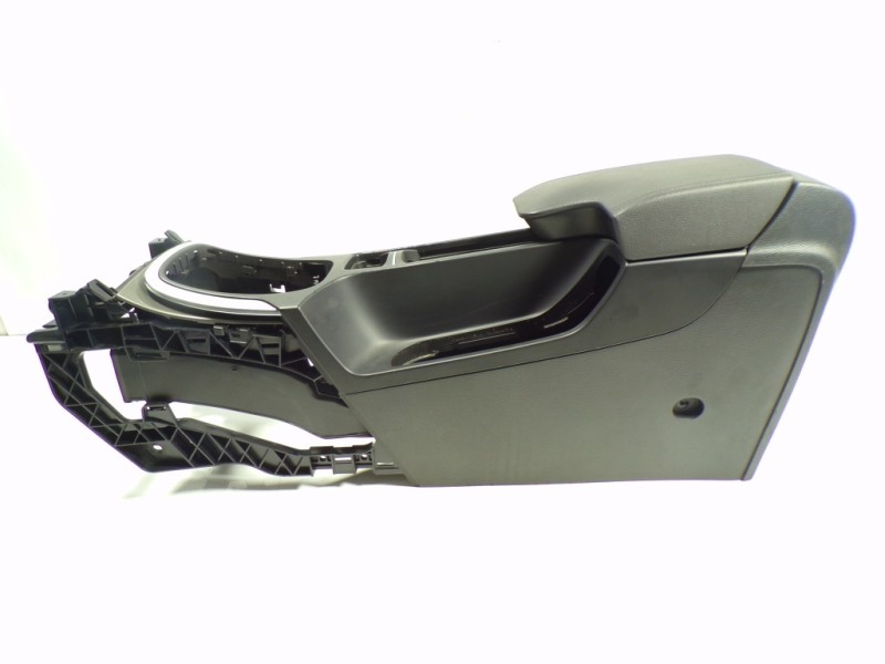 Recambio de apoyabrazos central para opel insignia berlina 2.0 cdti cat referencia OEM IAM 13221926  