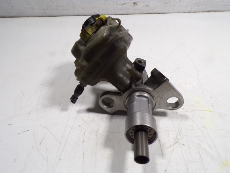 Recambio de bomba freno para opel insignia berlina 2.0 cdti cat referencia OEM IAM 13286445 03350890231 03350890231