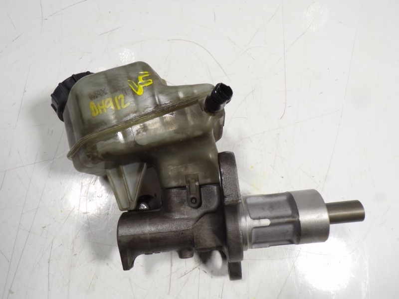 Recambio de bomba freno para opel insignia berlina 2.0 cdti cat referencia OEM IAM 13286445 03350890231 03350890231