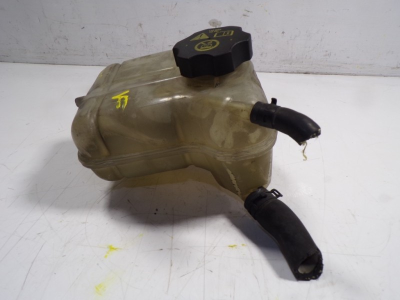 Recambio de deposito expansion para opel insignia berlina 2.0 cdti cat referencia OEM IAM 13220123 13220124 
