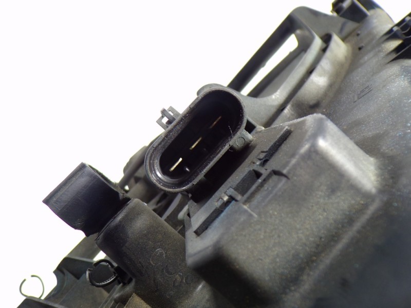 Recambio de electroventilador para opel insignia berlina 2.0 cdti cat referencia OEM IAM 13300194 13223018 