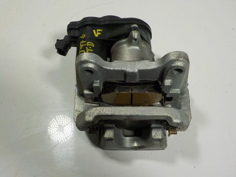 Recambio de pinza freno trasera derecha para toyota rav4 hybrid fwd referencia OEM IAM 4783042100  