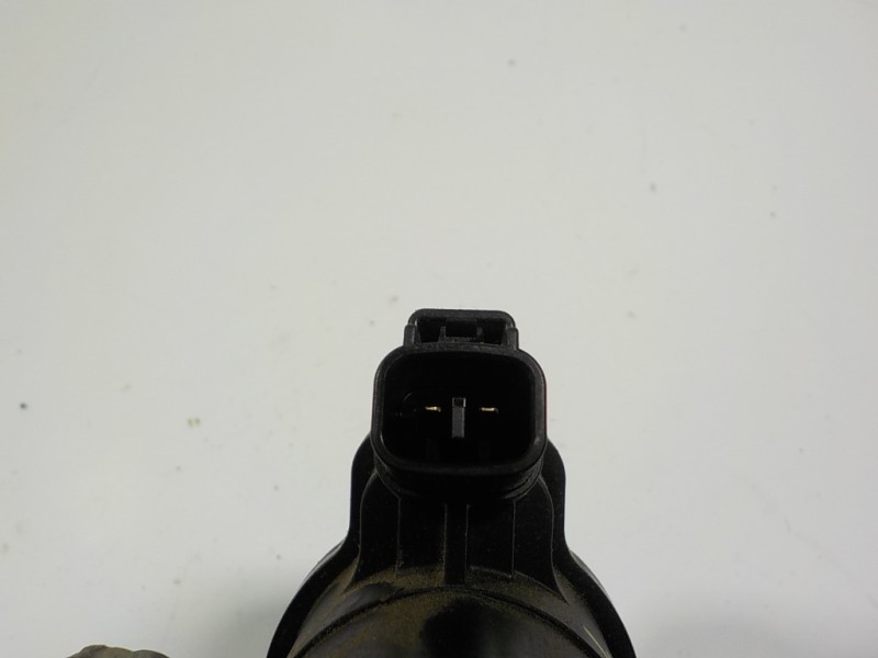 Recambio de pinza freno trasera derecha para toyota rav4 hybrid fwd referencia OEM IAM 4783042100  