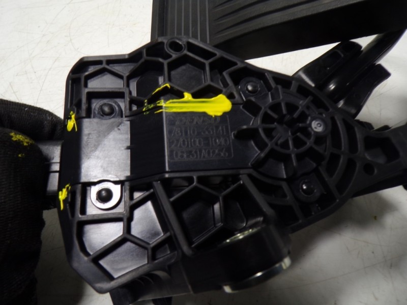 Recambio de potenciometro pedal para toyota rav4 hybrid fwd referencia OEM IAM 7811033141 7811033141 