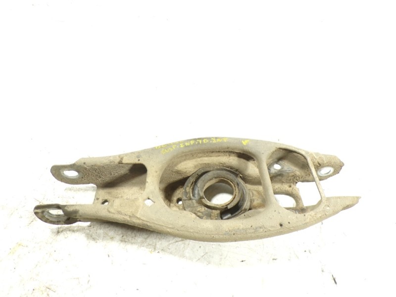 Recambio de brazo suspension inferior trasero derecho para bmw serie 1 coupe (e82) 118d referencia OEM IAM 33326772899  