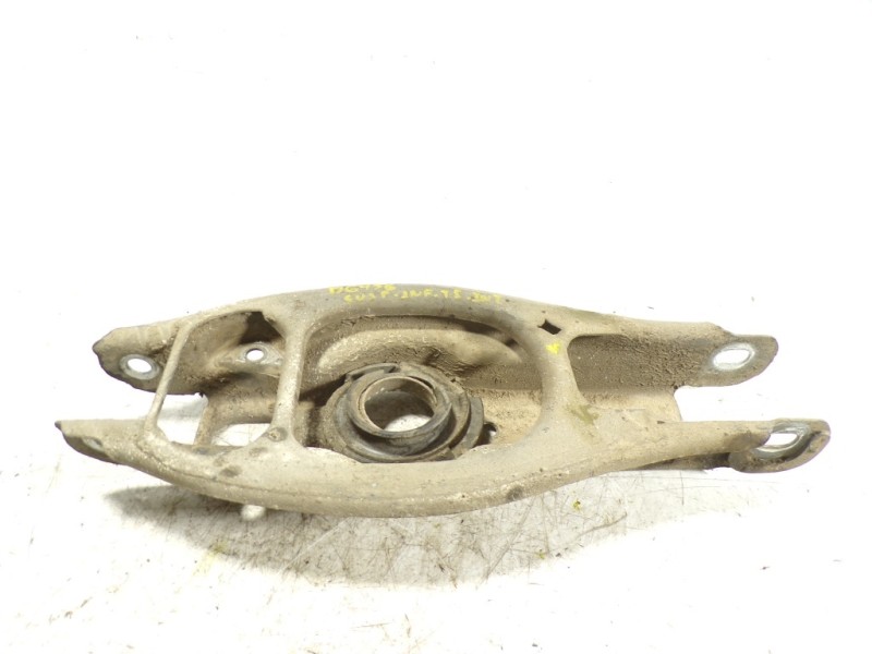 Recambio de brazo suspension inferior trasero izquierdo para bmw serie 1 coupe (e82) 118d referencia OEM IAM 33326772899  