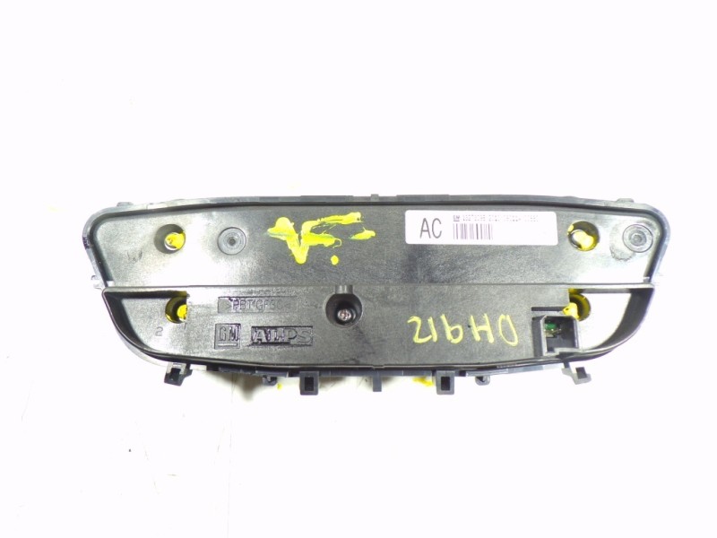 Recambio de mando climatizador para opel insignia berlina 2.0 cdti cat referencia OEM IAM 13273095 13273095 