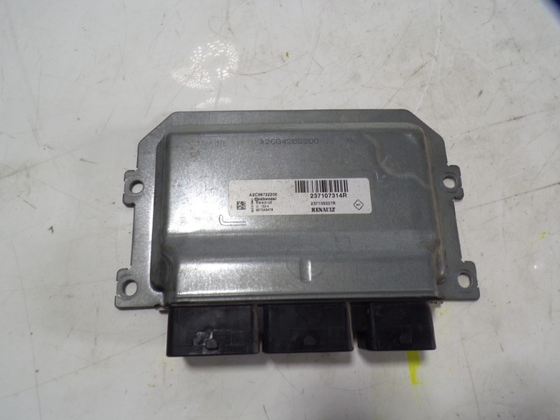 Recambio de centralita motor uce para renault clio iv 1.2 16v referencia OEM IAM 237107314R 237107314R A2C99722200