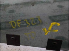 Recambio de cristal puerta trasero derecho para renault captur 0.9 energy referencia OEM IAM    2