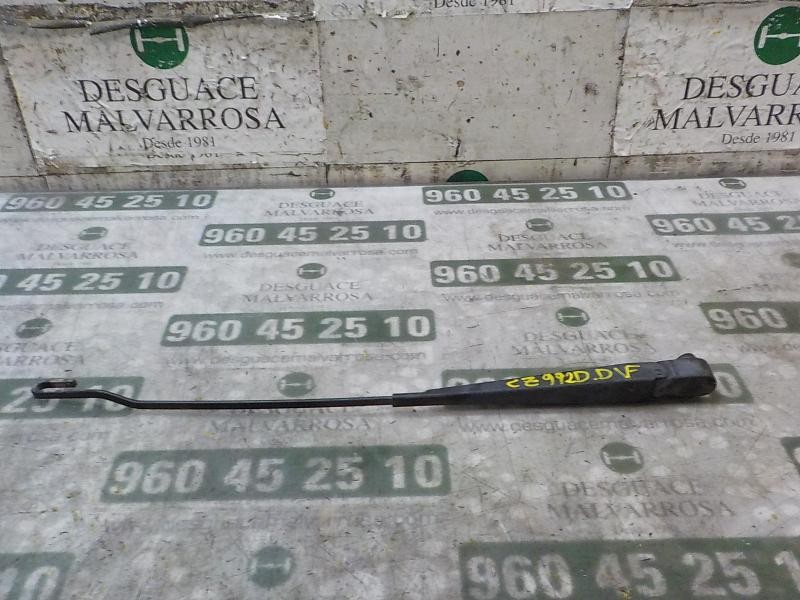 Recambio de brazo limpia delantero derecho para ford transit combi ´06 2.2 tdci cat referencia OEM IAM   