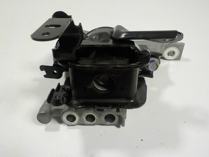 Recambio de soporte motor derecho para toyota rav4 hybrid fwd referencia OEM IAM 1230525040 M6010311 